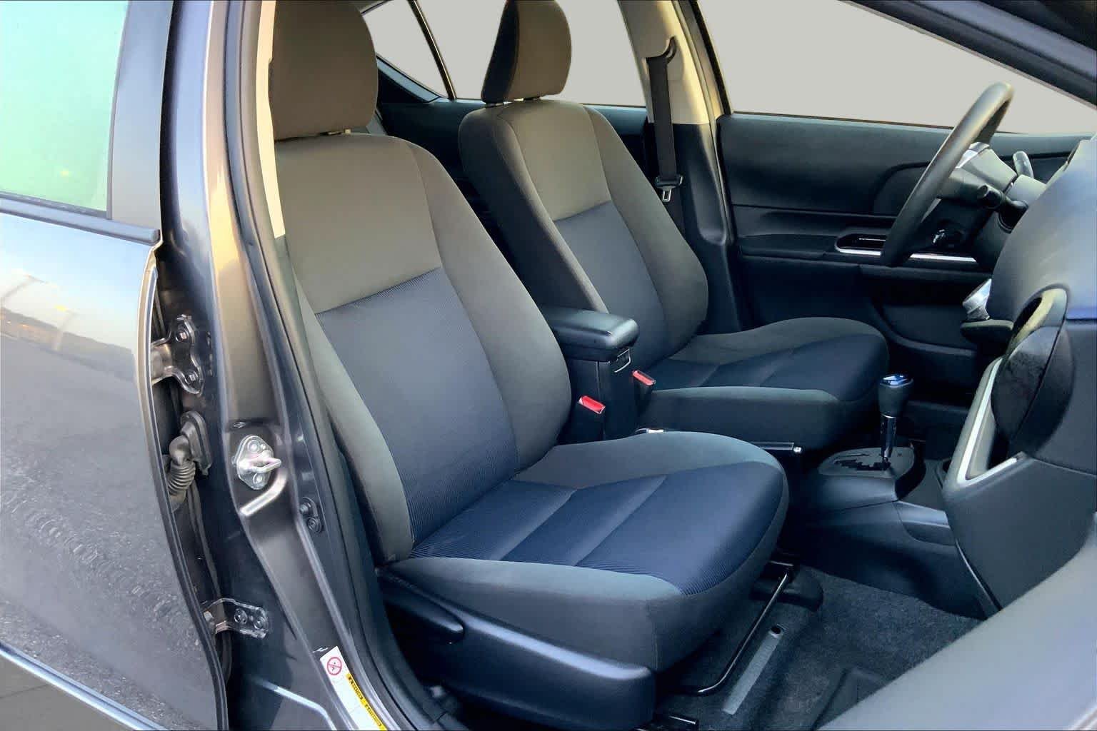 Used 2015 Magnetic Gray Metallic Toyota Three image 7