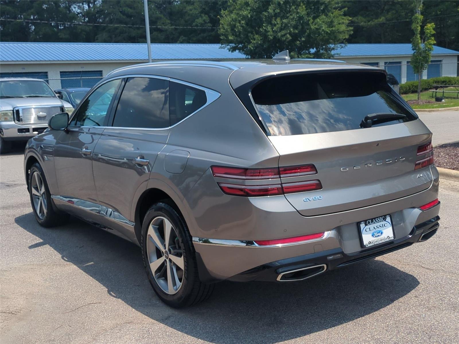Used 2021 Gold Coast Silver Genesis  image 3