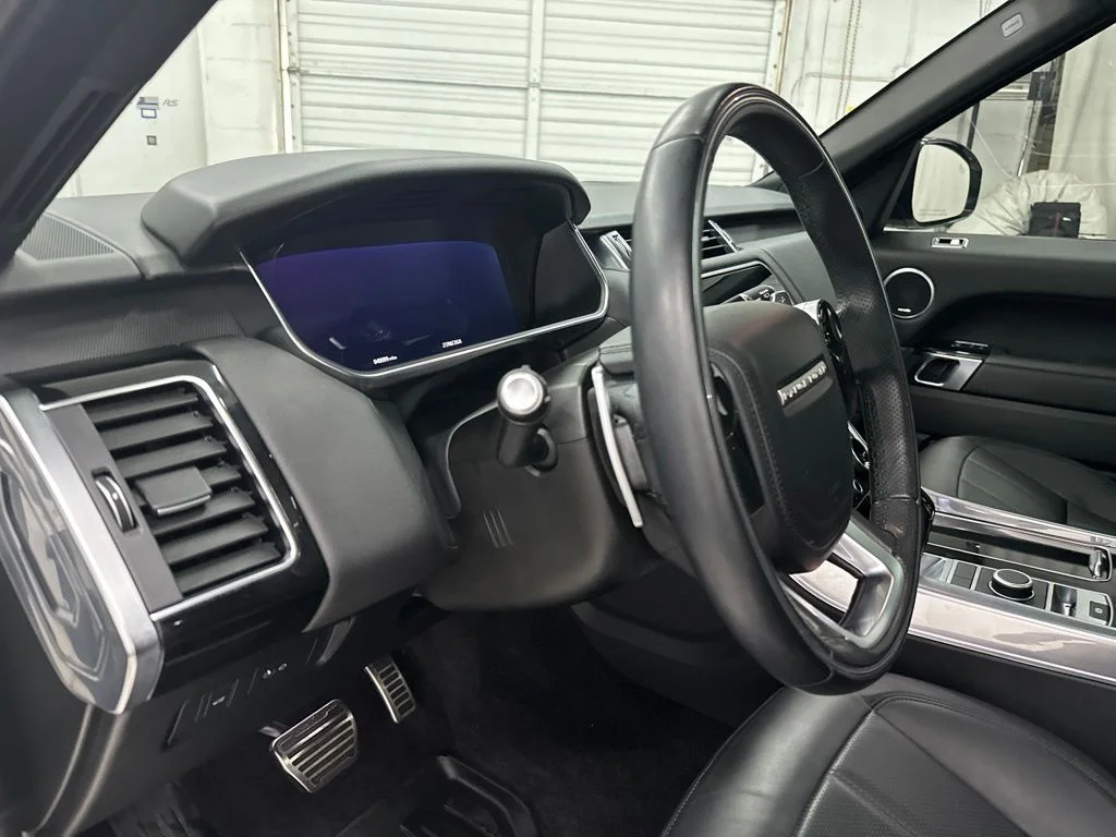 Used 2022 White Land Rover HSE Silver Edition image 13