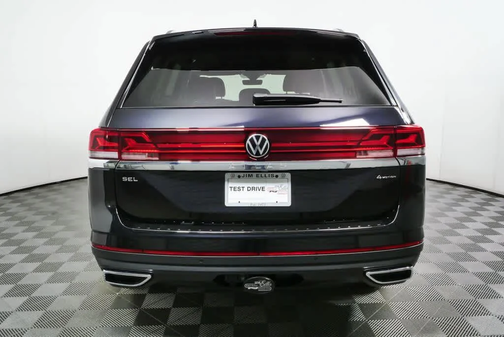 New 2026 Deep Black Pearl Volkswagen 2.0T SEL image 26