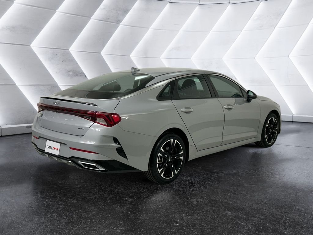 Used 2024 Gray Kia GT-Line image 4