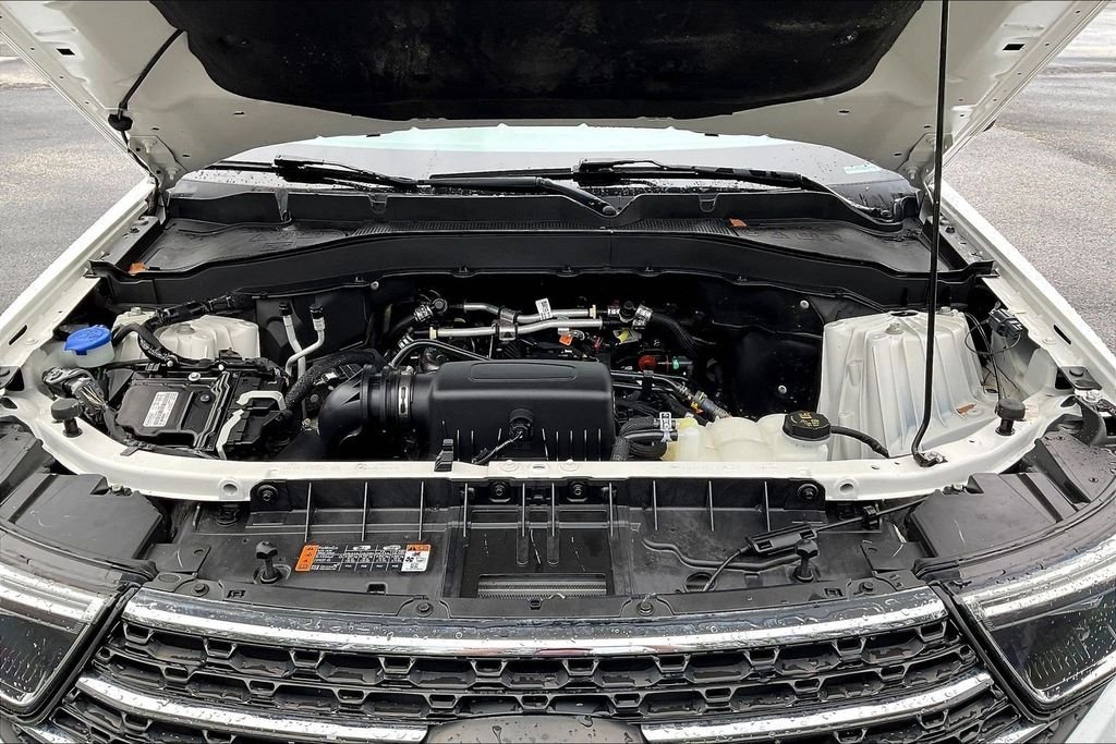 Used 2024 White Ford XLT image 34