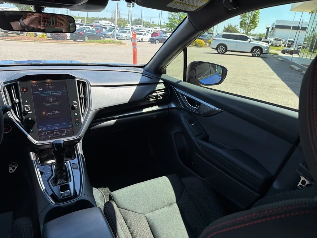 Used 2022 Blue Subaru Premium image 28