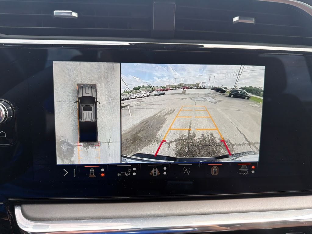 Used 2024 Silver GMC Denali Ultimate image 23
