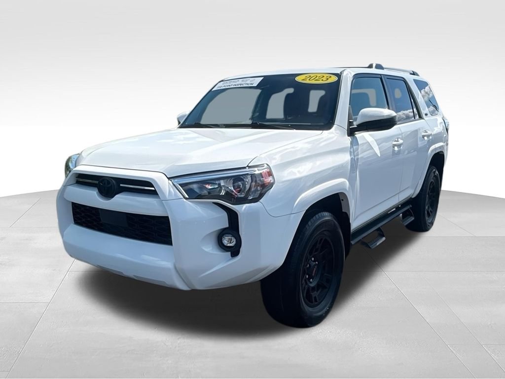 Used 2023 White Toyota SR5 image 3