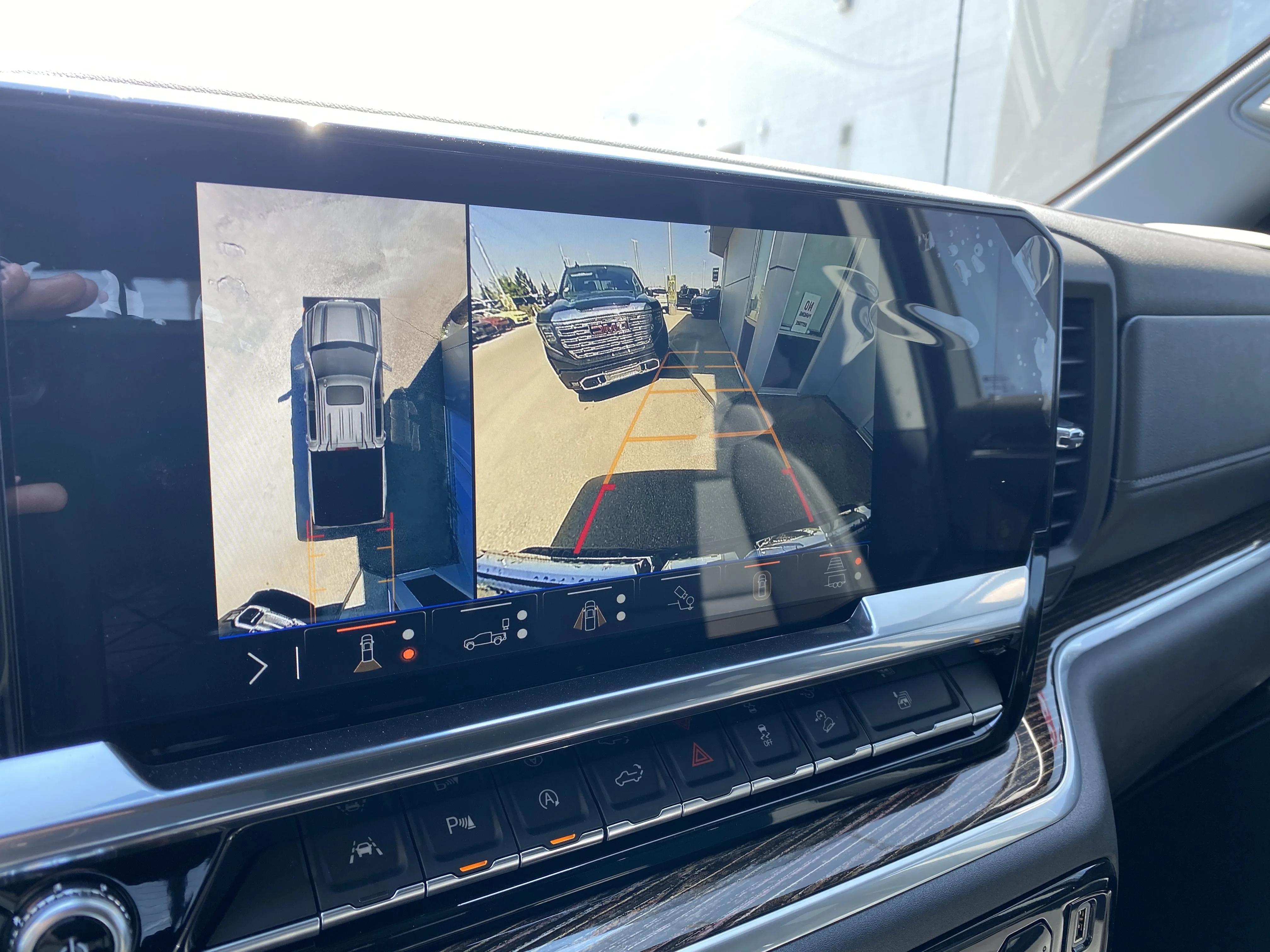 New 2026 ONYX BLACK GMC Elevation image 22