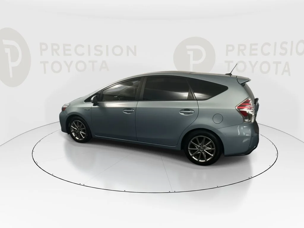 Used 2016 Sea Glass Pearl Toyota Five image 13
