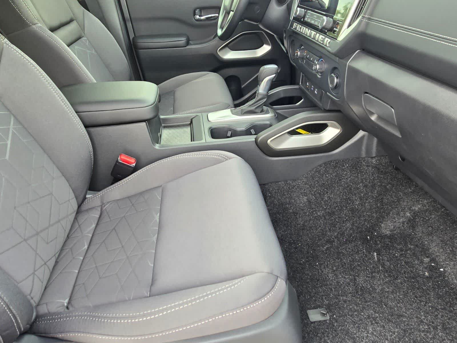 Nuevo 2026 Bluestone Pearl Nissan Crew Cab SV imagen 12
