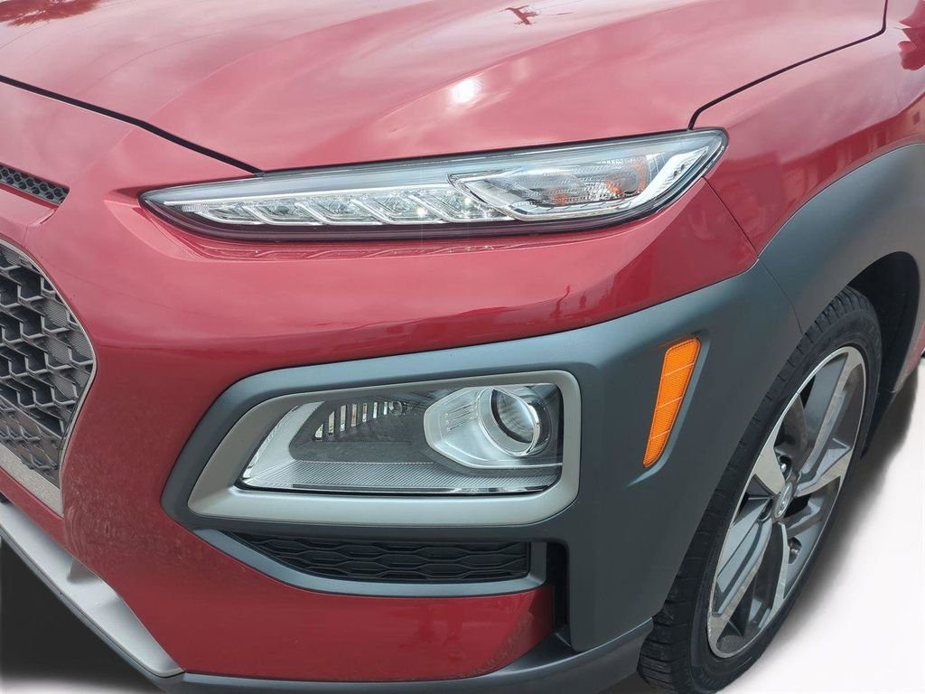 Used 2021 Red Hyundai Ultimate image 10