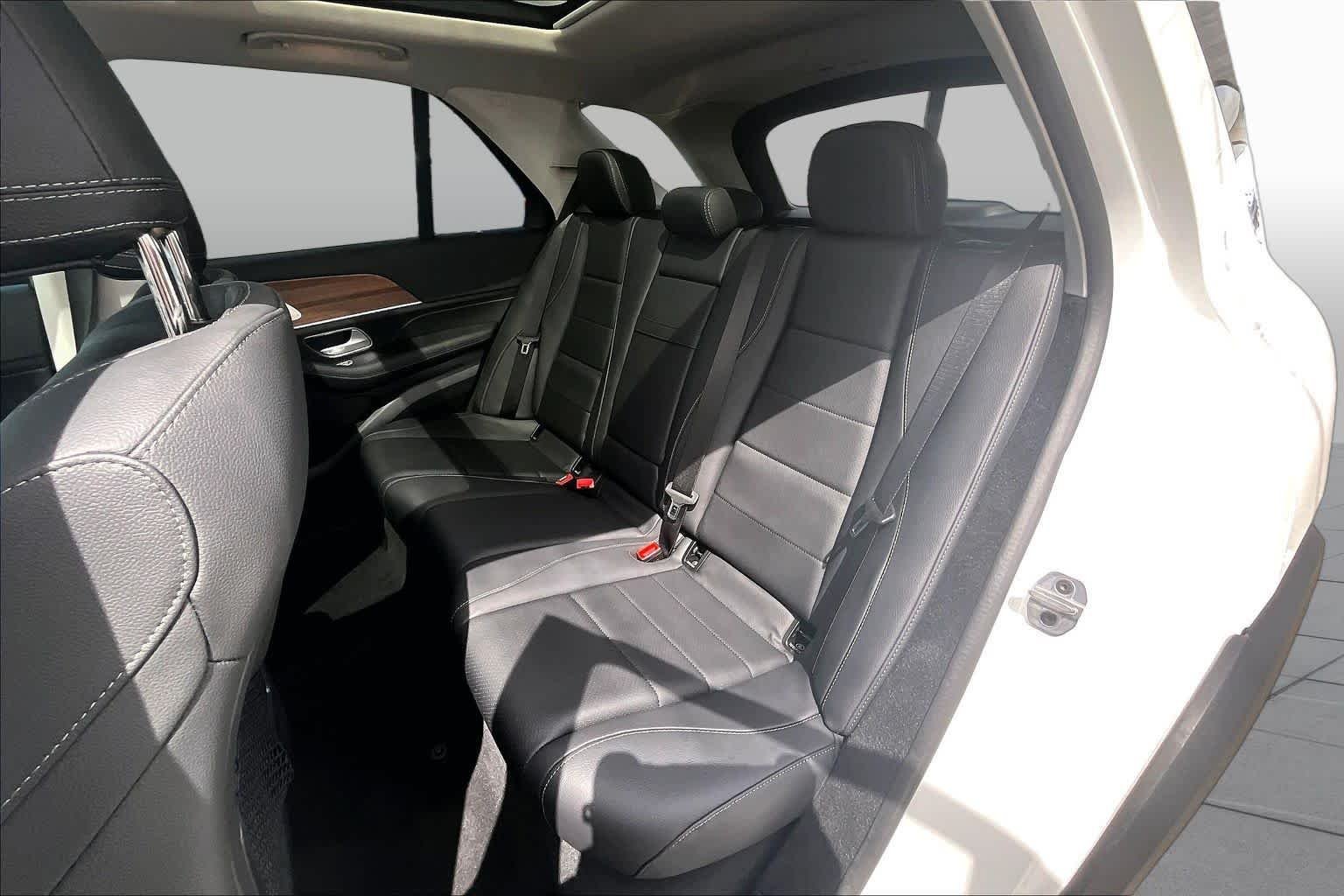 Used 2026 Polar White Mercedes-Benz GLE 350 image 21