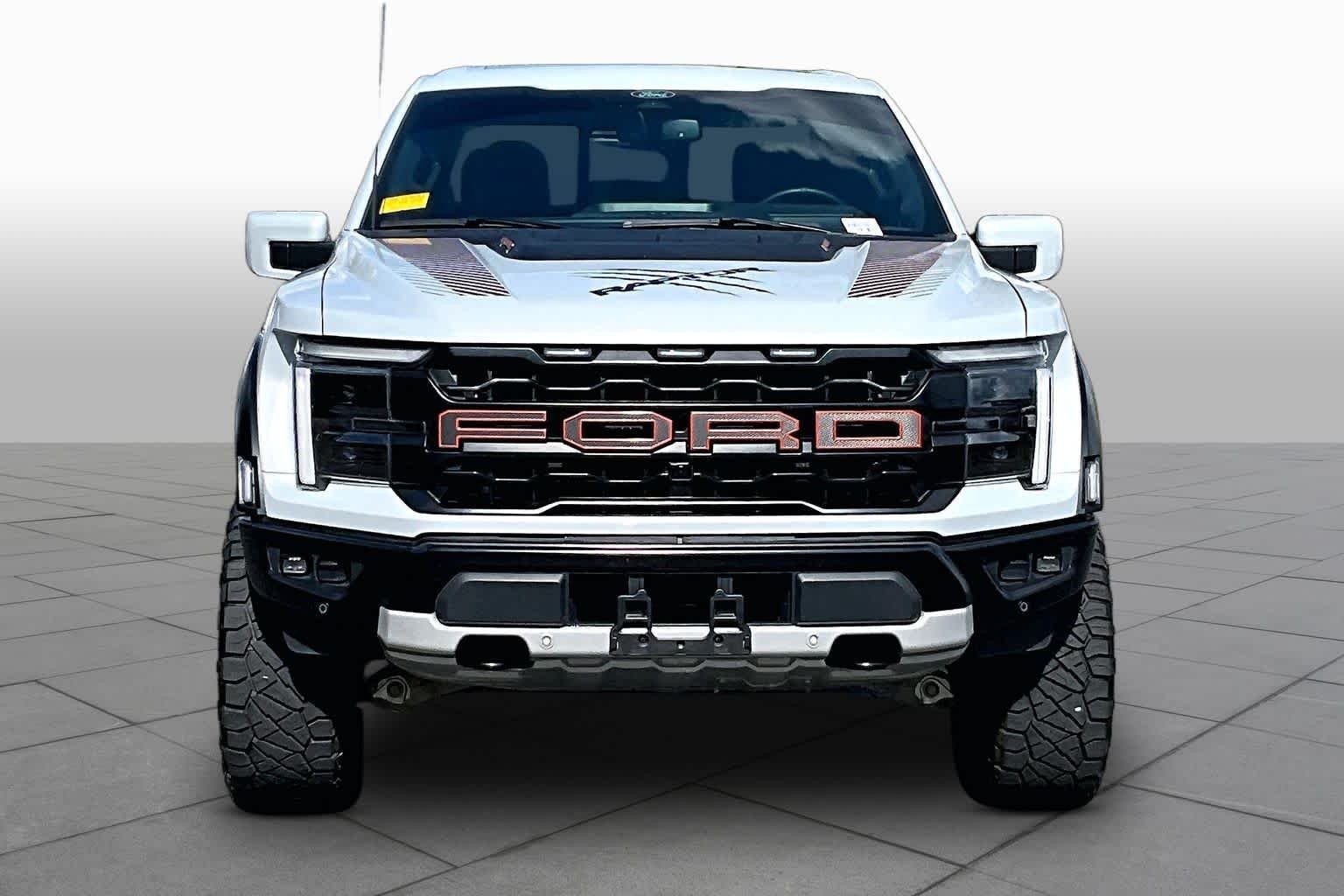 Used 2025 Space White Metallic Ford Raptor image 4