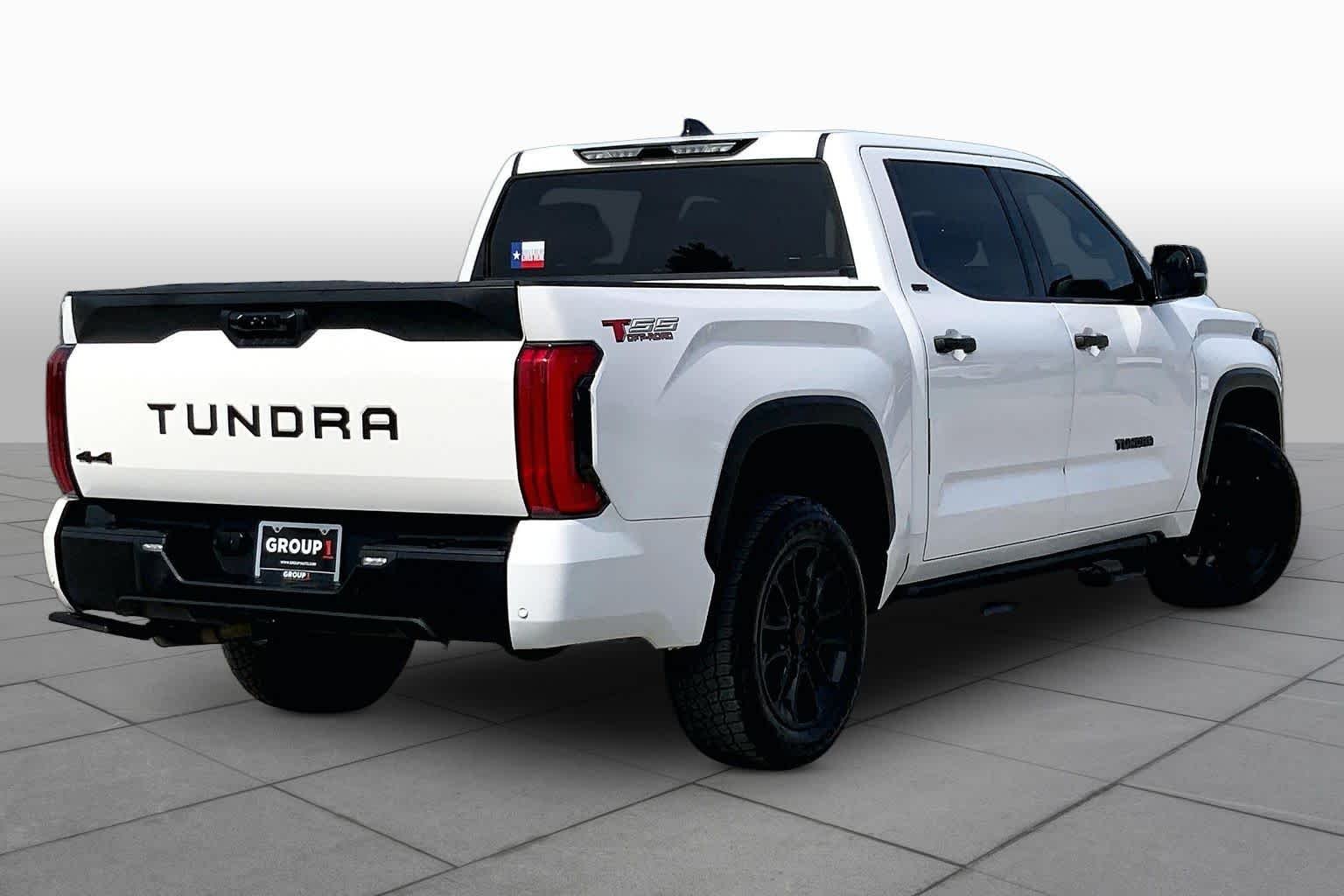 Used 2023 Ice Cap Toyota SR5 image 13