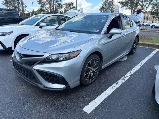 2024 Toyota Camry SE