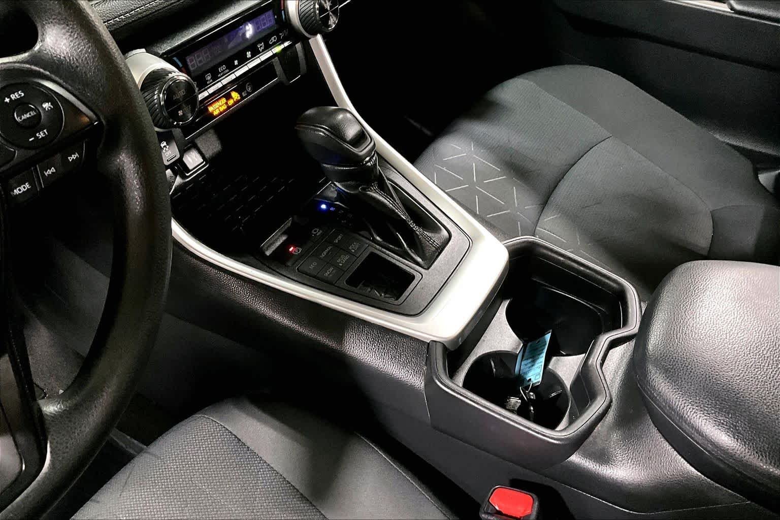 Used 2019 Midnight Black Metallic Toyota XLE image 17