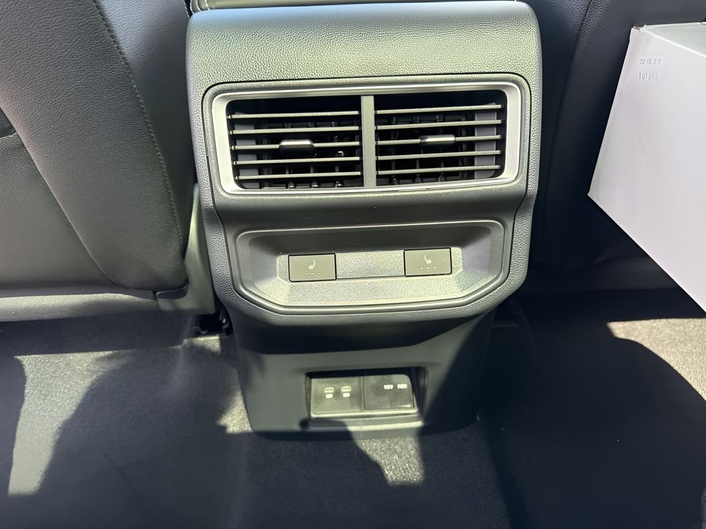 2026 Volkswagen Atlas Cross Sport SEL R-LINE - Photo 26