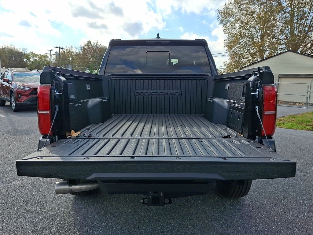 2025 Toyota Tacoma TRD Off Road - Photo 19