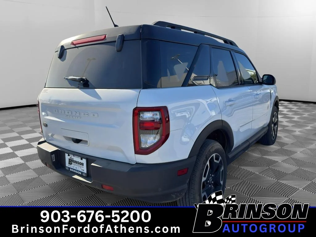 Used 2023  Ford Outer Banks image 5