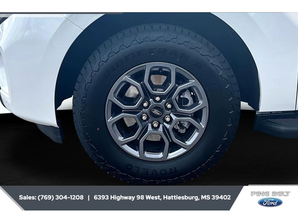 Used 2025 WHITE Ford Active image 7
