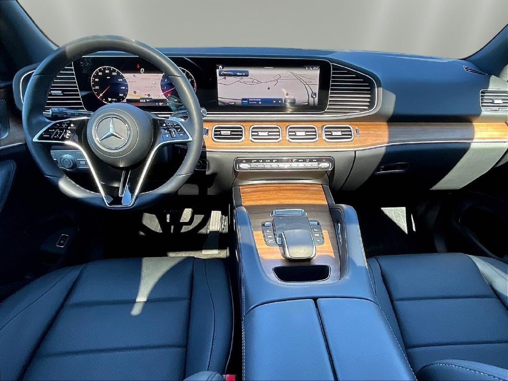 Certified Used 2025 Obsidian Black Metallic Mercedes-Benz GLE 450 image 9