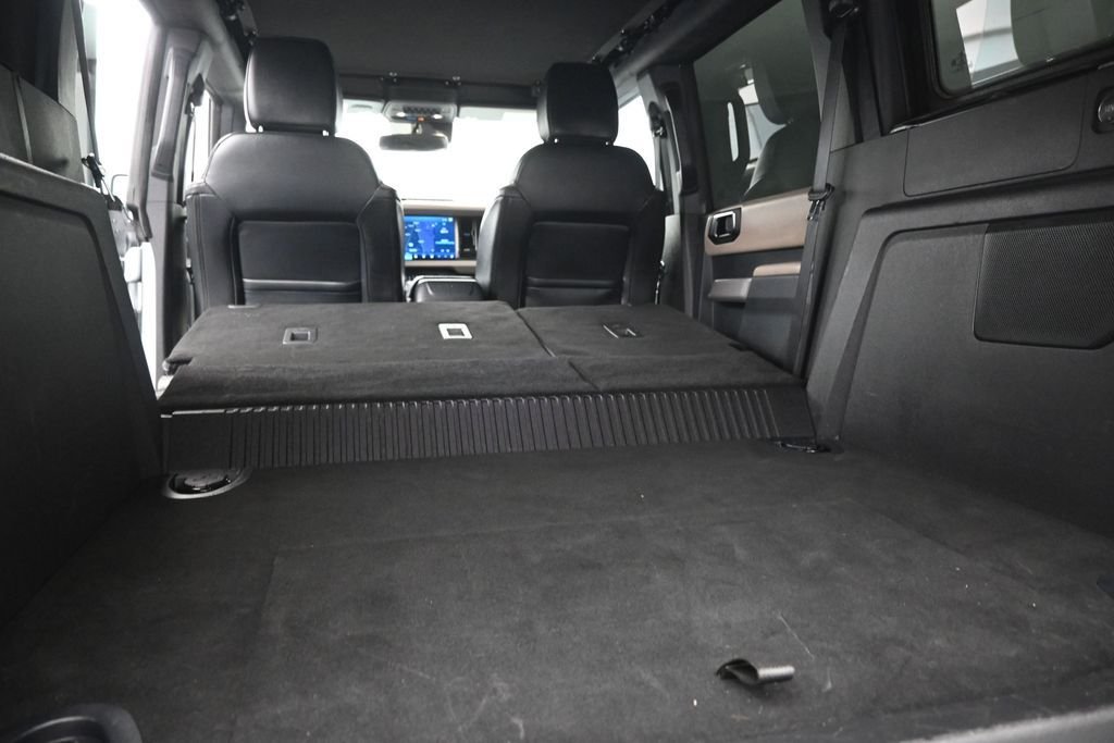 Used 2023 Silver Ford Wildtrak image 22
