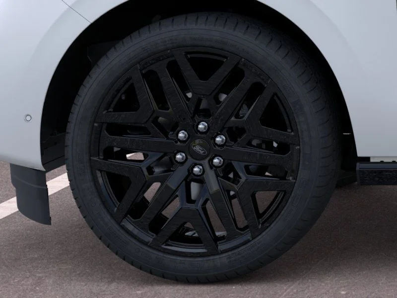 New 2026 Star White Metallic Tri-Coat Ford Platinum image 19