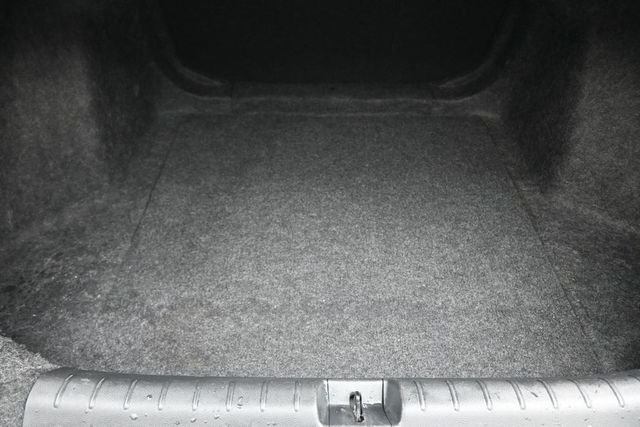 Used 2018 White Honda EX image 7