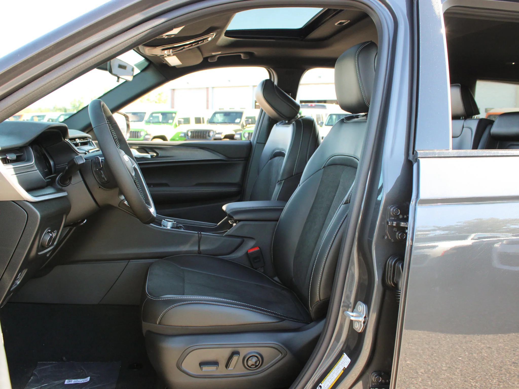 Used 2025 Grey Jeep Altitude* 4x4, Sunroof, Heated Leather, Wireless Charging Pad image 7