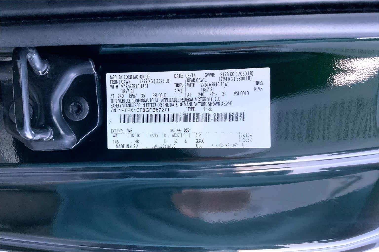Used 2016 Green Gem Metallic Ford Lariat image 30