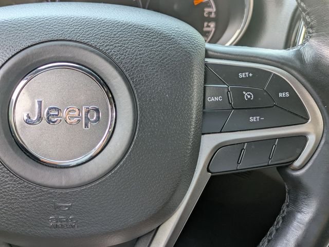 Used 2021 Red Jeep Laredo X image 16