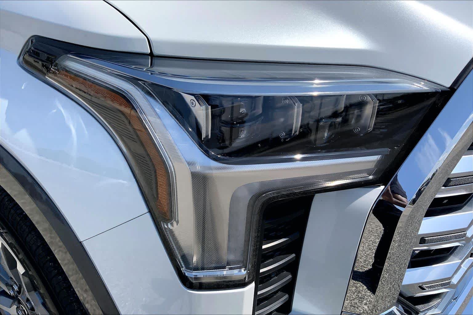 Used 2026 Wind Chill Pearl Toyota 1794 Edition Hybrid image 27
