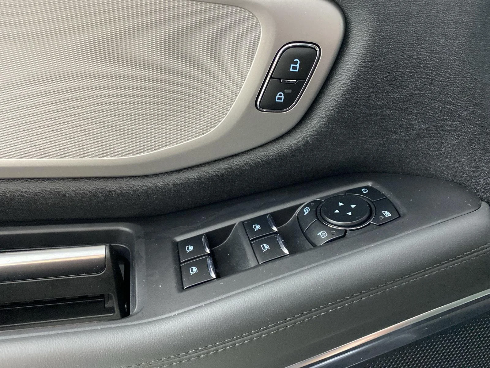 New 2026 Agate Black Metallic Ford Active image 12