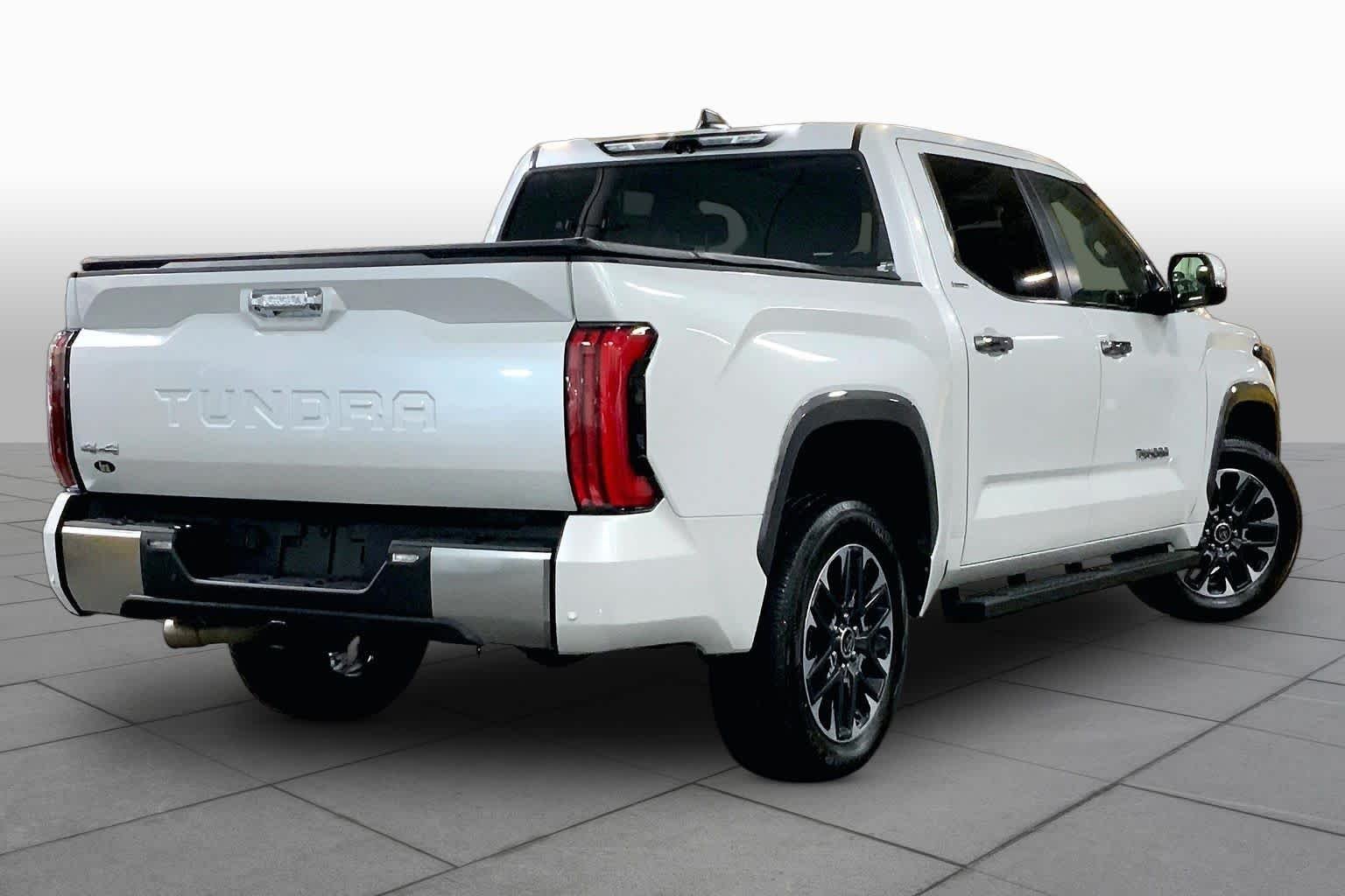 Used 2024 Wind Chill Pearl Toyota Limited image 13