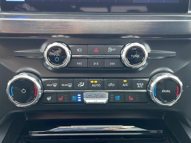 New 2026 Ruby Red Metallic Tinted Clearcoat Ford F-250® Lariat® image 24