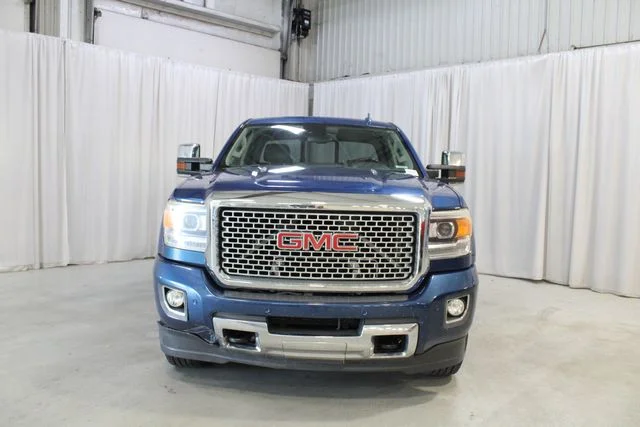 Used 2015 Blue GMC Denali image 36