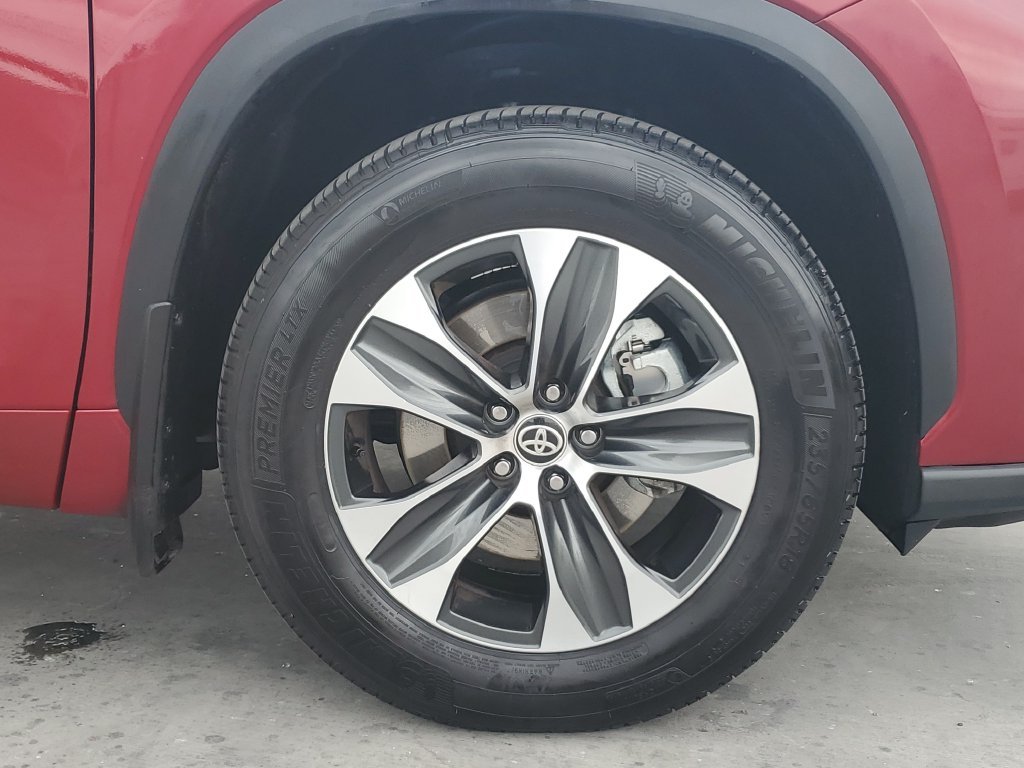 Certified Used 2025 Burgundy Toyota XLE image 6