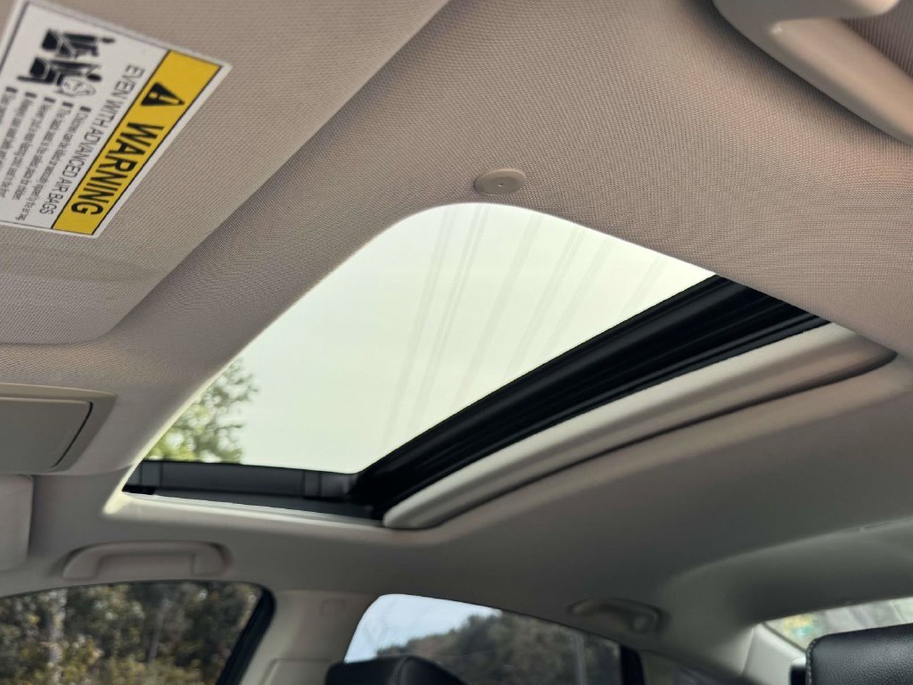 Used 2018 Black Honda Touring image 22