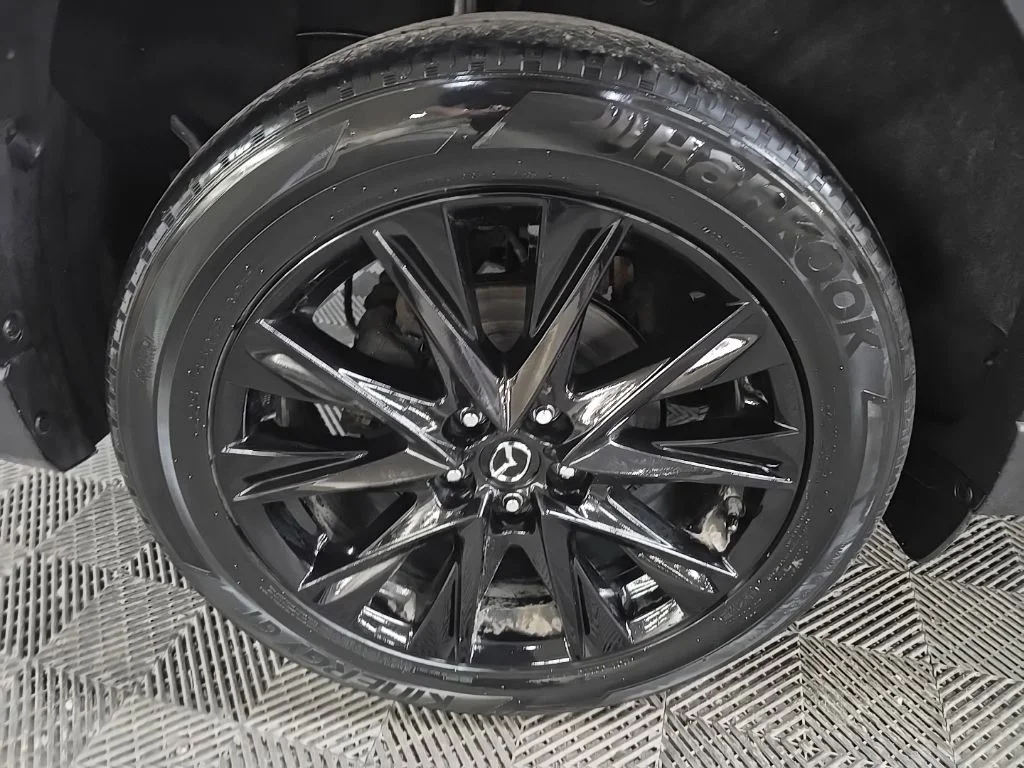 Used 2023 Polymetal Gray Mazda 2.5 S Carbon Edition image 17