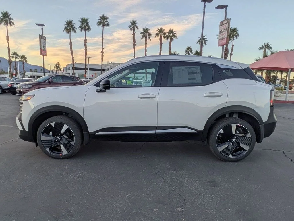 New 2026 Aspen White Tricoat Nissan SR image 3