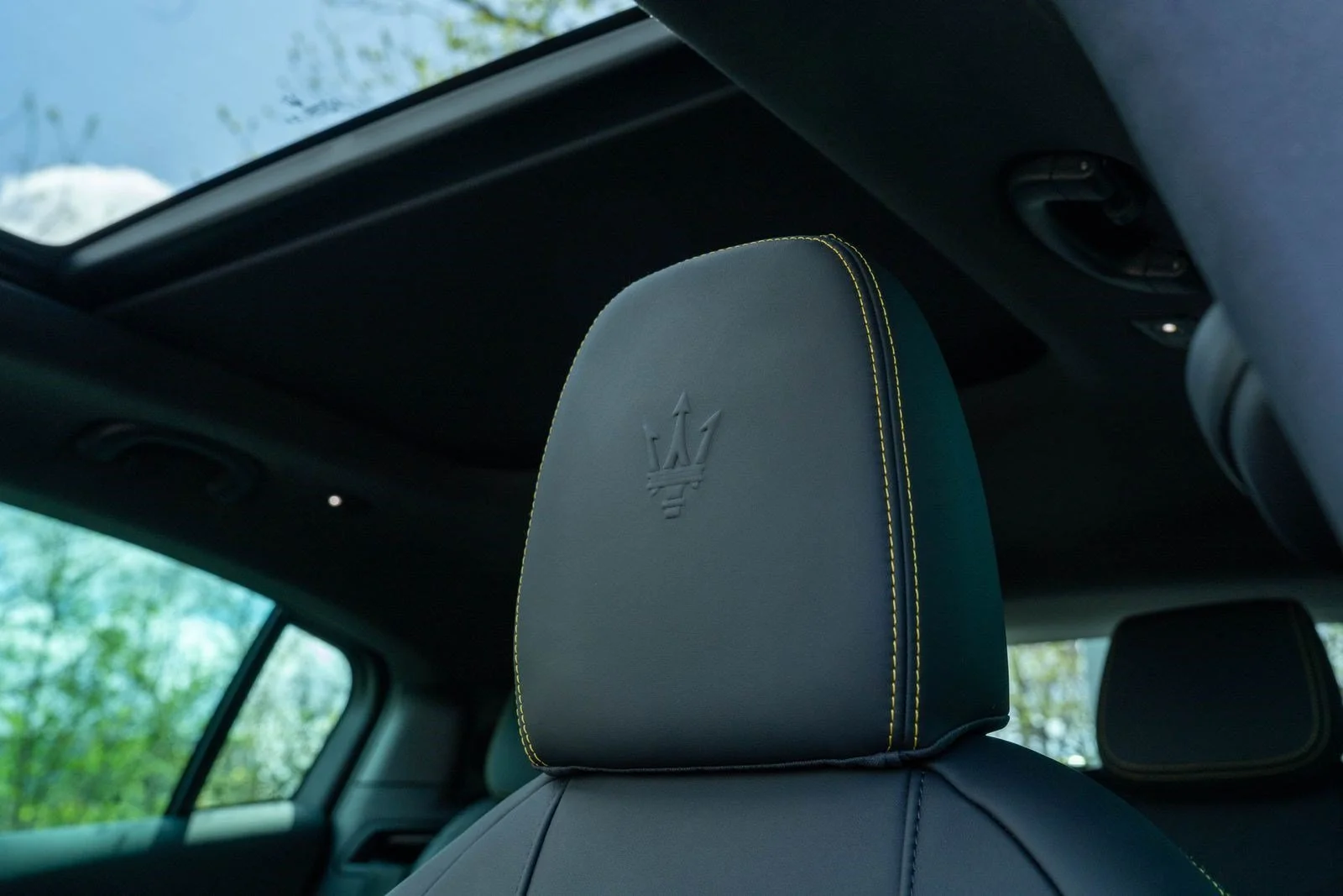 New 2026 Verde Royale Metallic Maserati Modena image 29