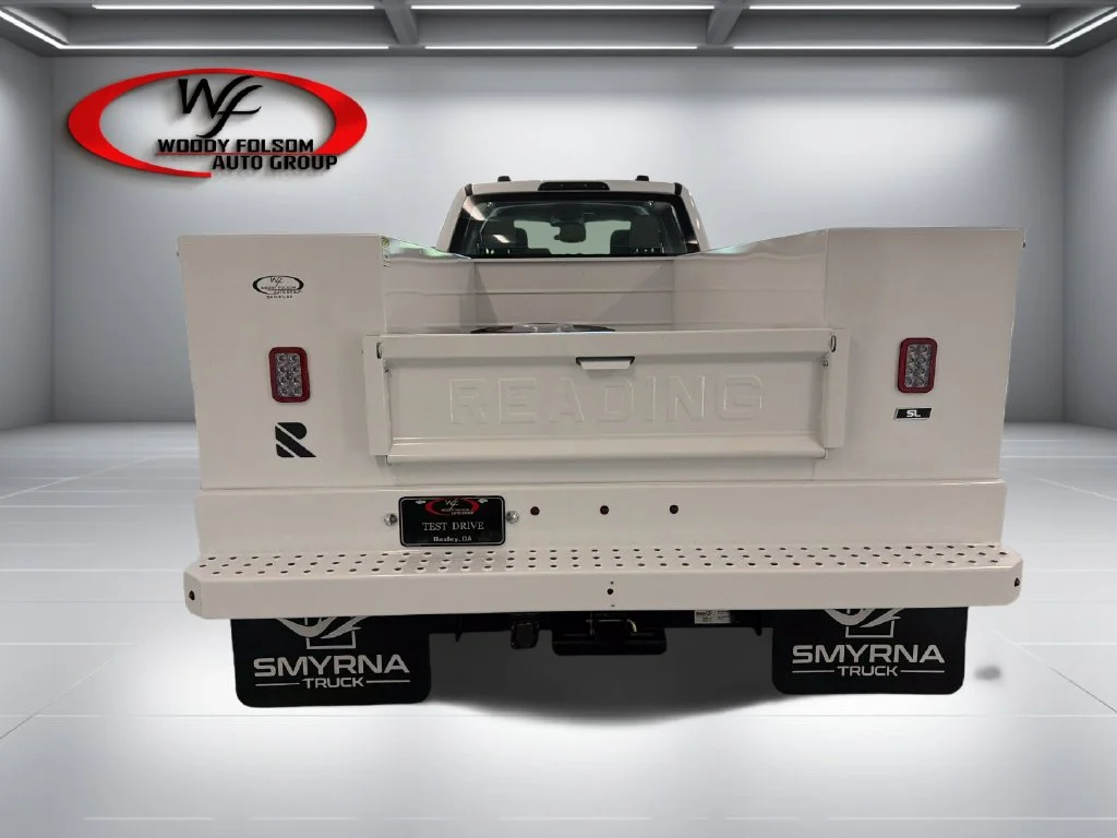 New 2027 Oxford White Ford F-550® XL image 8