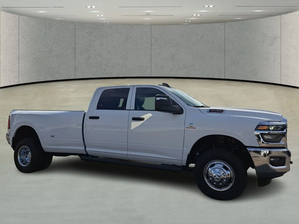 New 2026 Bright White Clear-Coat Exterior Paint RAM Tradesman image 3