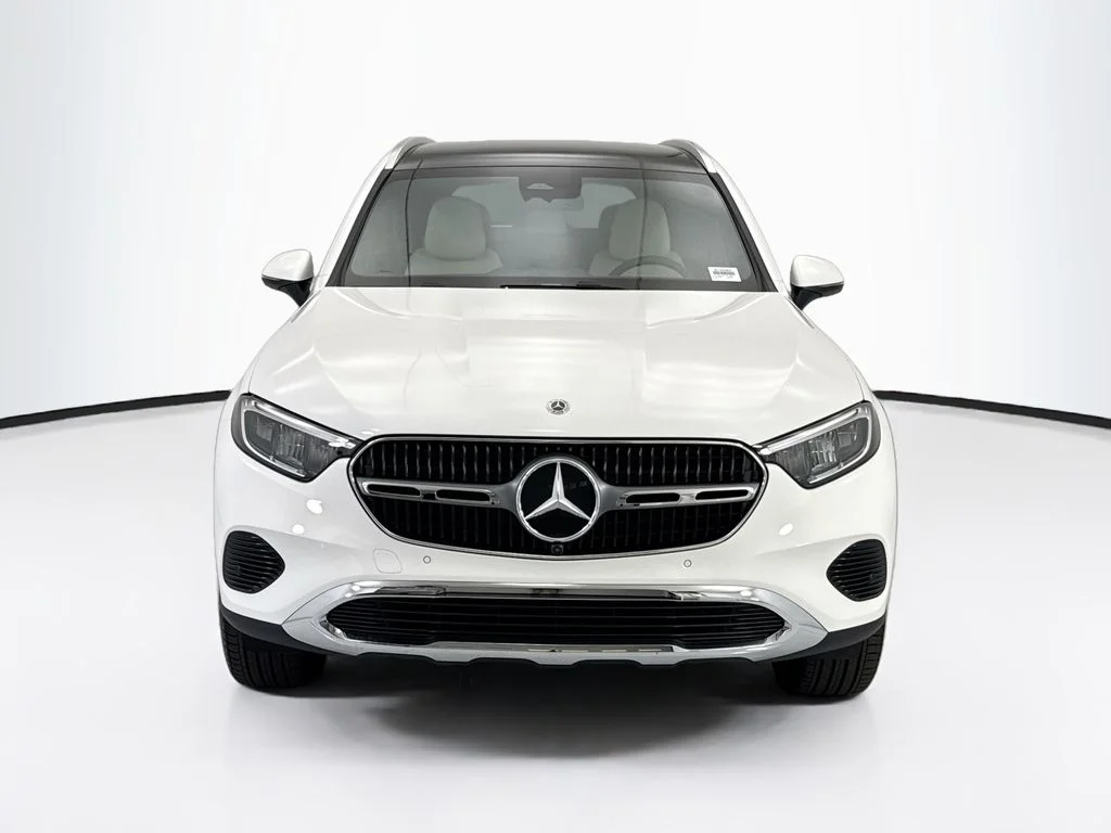 New 2026 White Mercedes-Benz GLC 300 image 2
