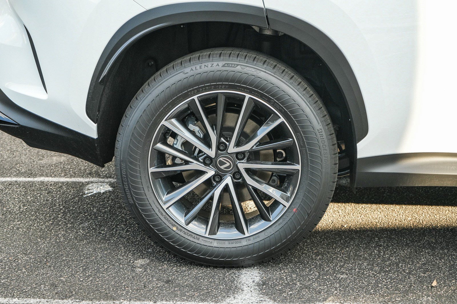 New 2026 Ultra White Lexus NX 450h+ PREMIUM AWD image 11
