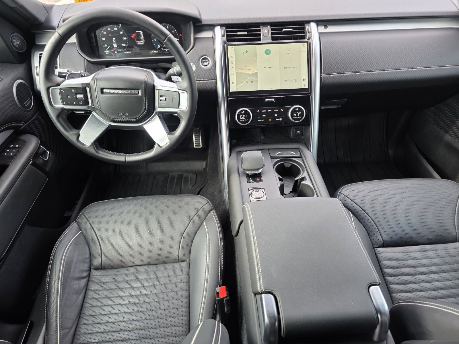 Certified Used 2022 Fuji White Land Rover HSE R-Dynamic image 4