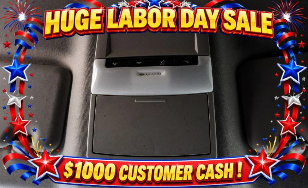 Used 2022 White Nissan SR image 22