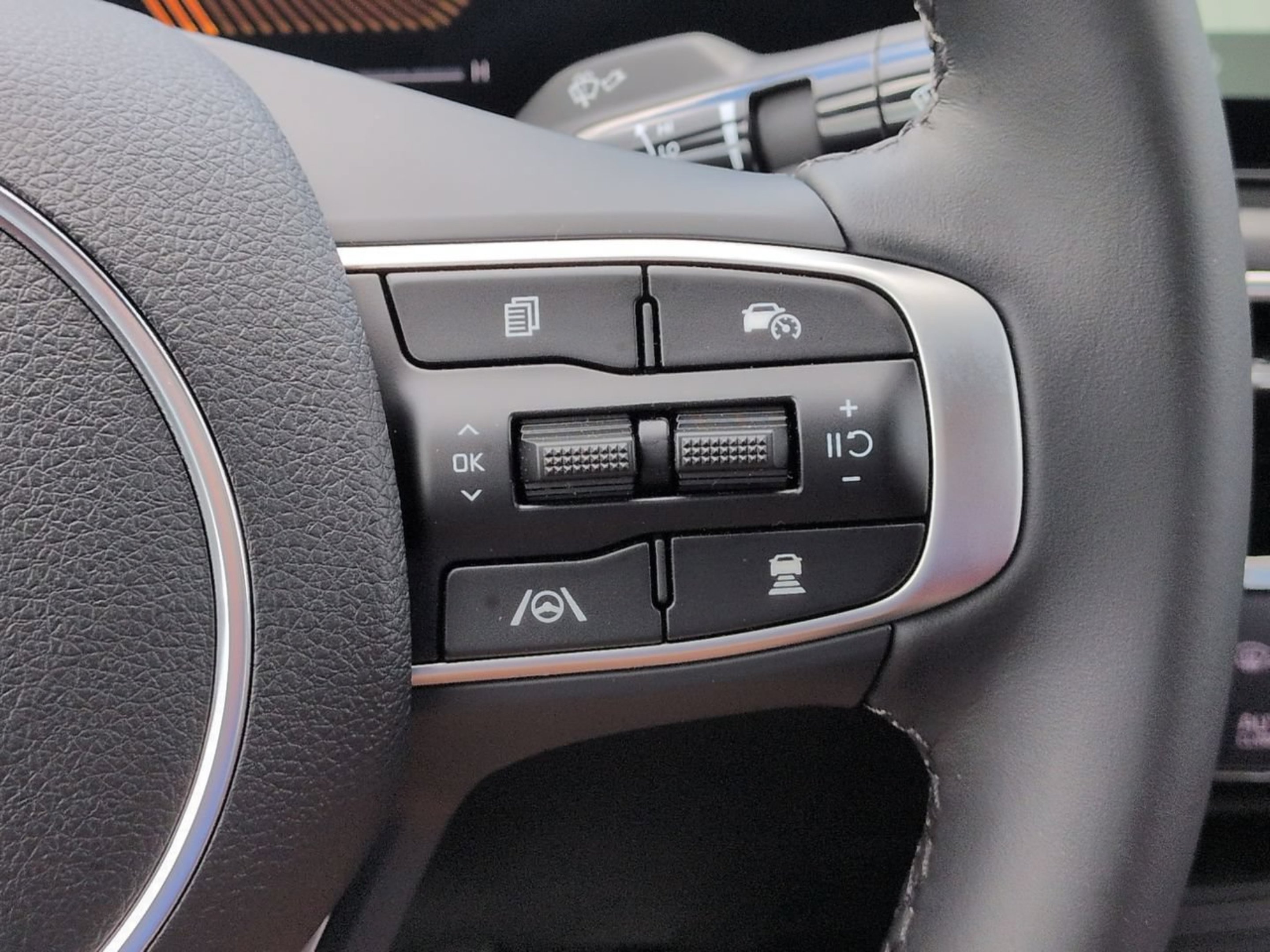New 2026 Wolf Gray Kia GT-Line image 40