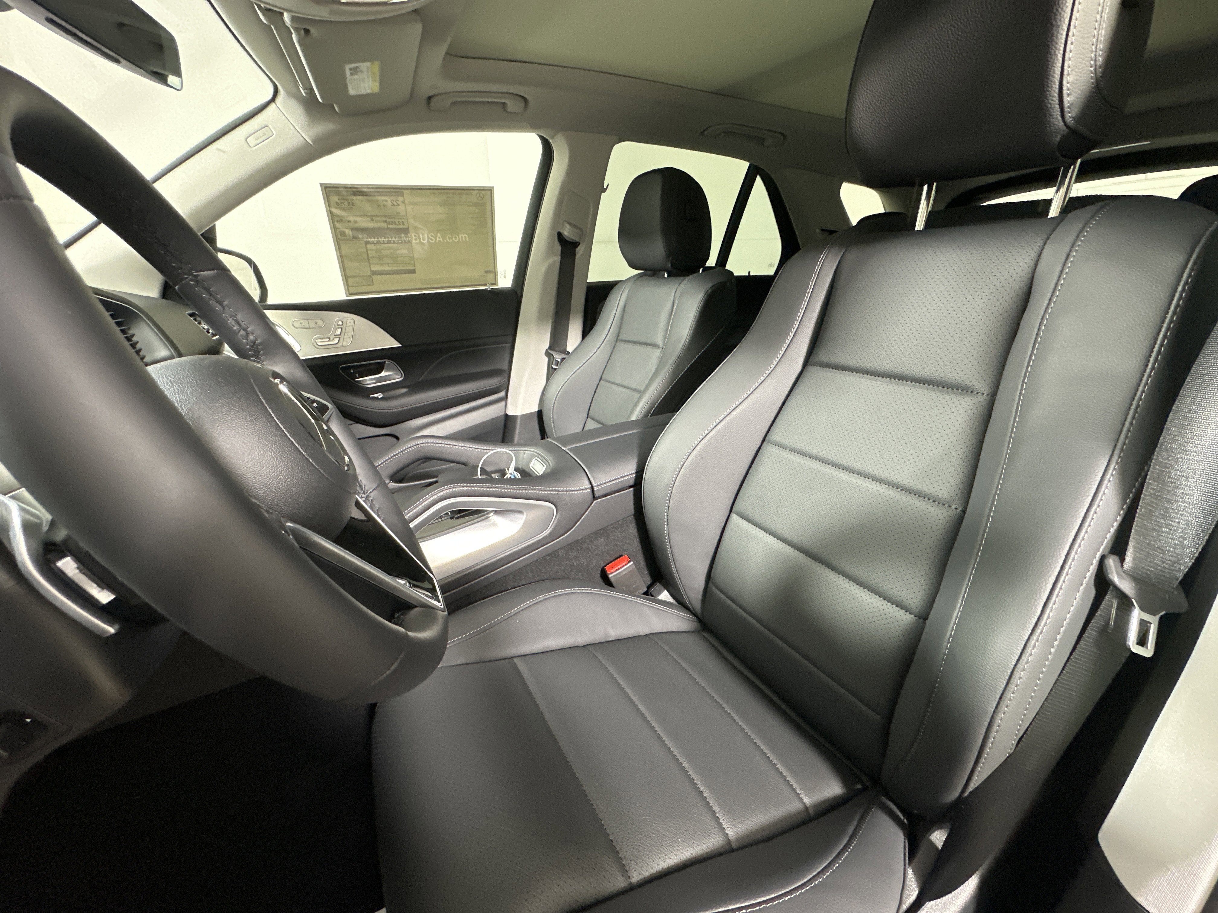New 2026 OBSIDIAN BLACK METALLIC Mercedes-Benz GLE 350 image 9