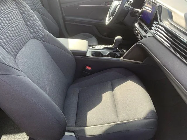 Used 2026  Toyota LE image 31
