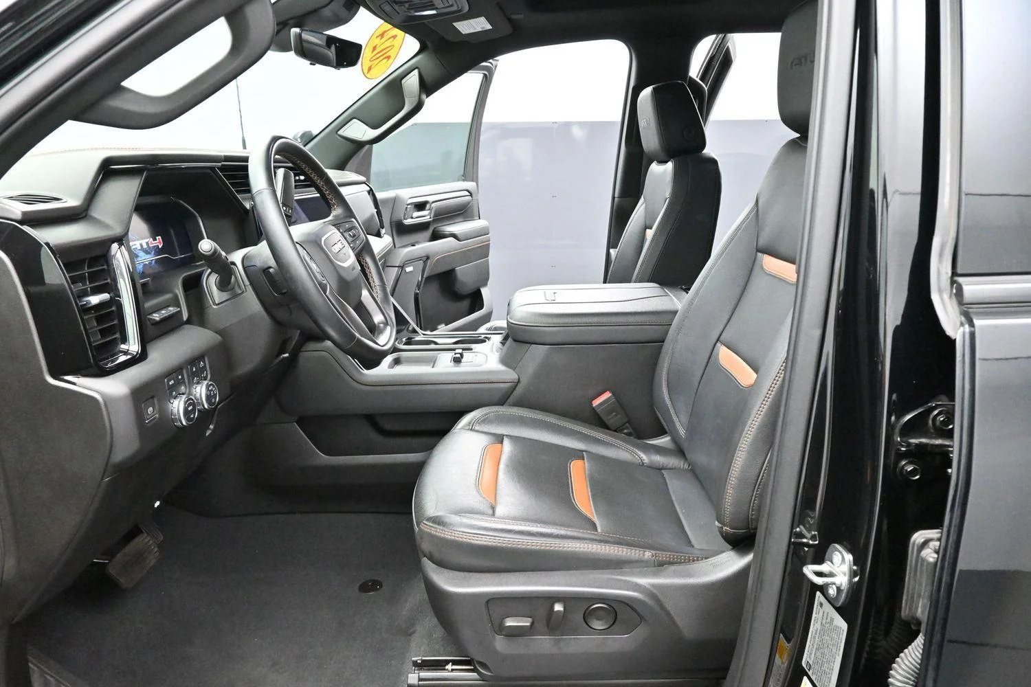 Used 2024 Onyx Black GMC AT4 image 13