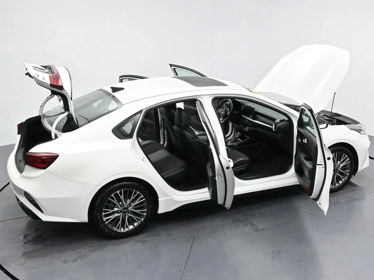 Used 2022 Snow White Pearl Kia GT-Line image 41